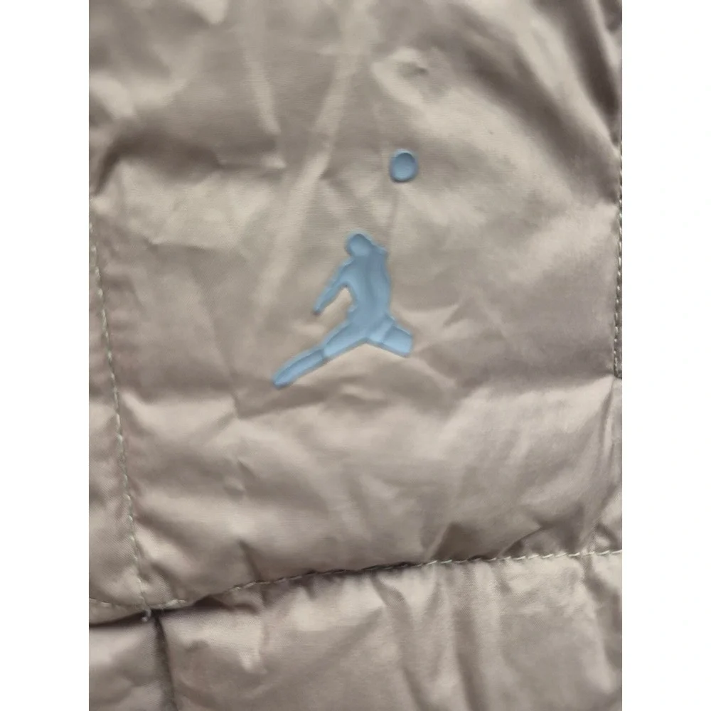 Nike Jordan Down Vest XL Beige Puffer‎ Quilted Streetwear Jumpman Jacket
